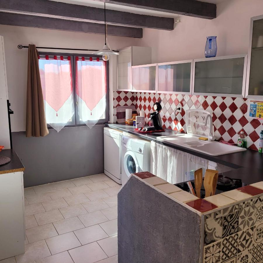 Appartement Agreable Et Spacieux Ensoleille Valros Exterior photo