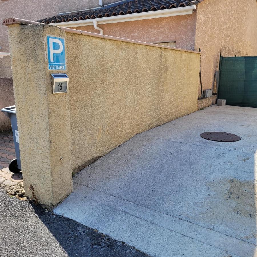 Appartement Agreable Et Spacieux Ensoleille Valros Exterior photo